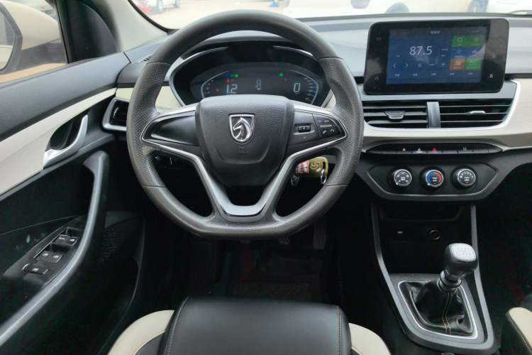 Used Baojun 360 2019 Revised Version 1.5L Manual Elite China VI Steering Wheel