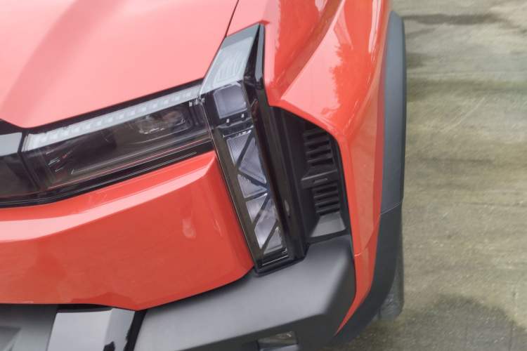 Used iCAR 03T 2024 501km Four-wheel Drive Long-Range Version
