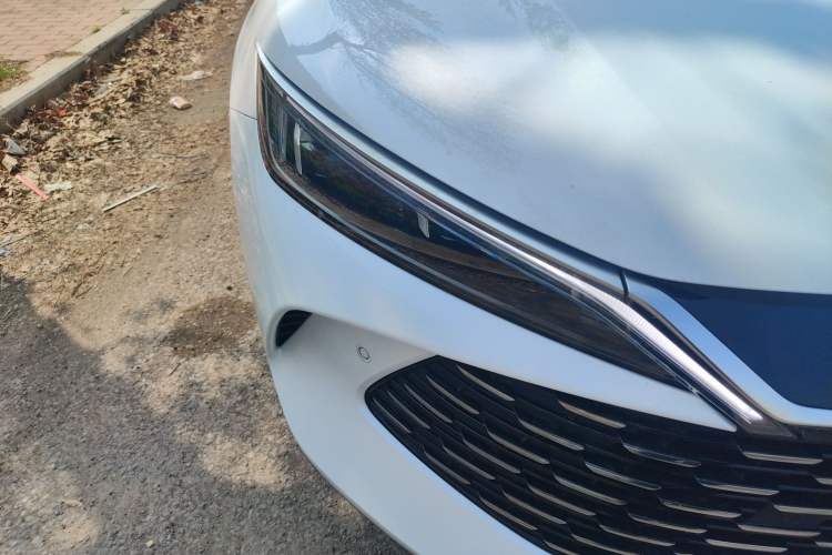 Used BYD Qin L 2025 DM-i Smart Drive 80KM Leading Model Right Front Headlight