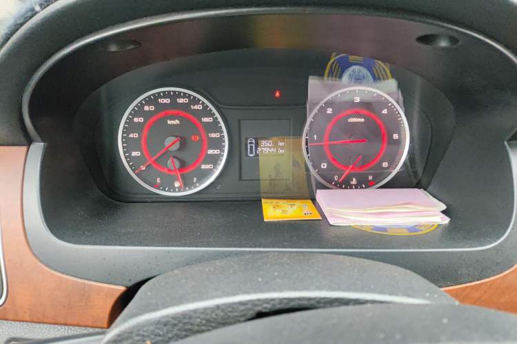 Used SAIC MAXUS G10 2018 PLUS 1.9T Manual Elite Edition Diesel
