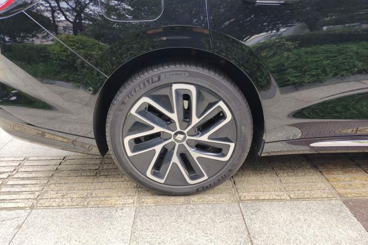 Used Baojun Enjoy 2025 Plug-in Hybrid 140km Luxury Edition