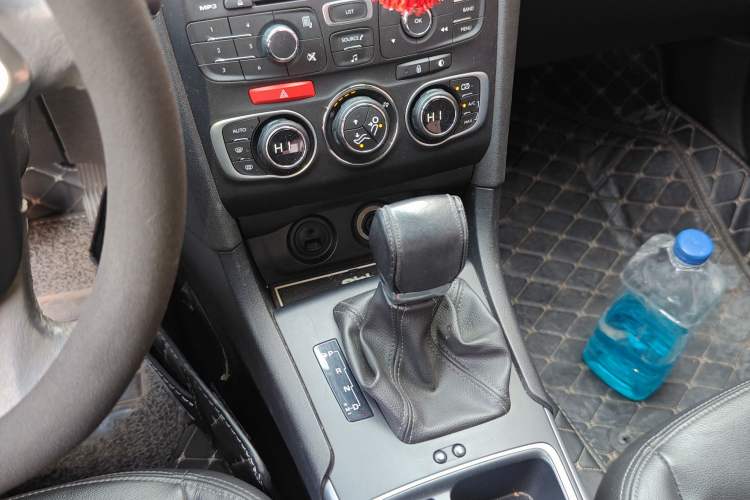 Used Citroen C4L 2016 1.2T Automatic Elite Model Gear Lever