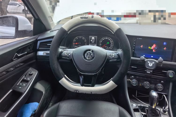 Used Volkswagen Bora 2019 1.5L Automatic Elite Version Steering Wheel