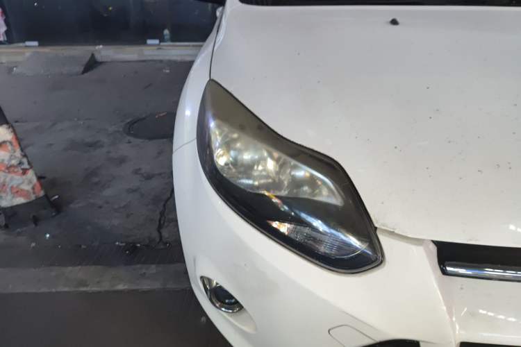 Used Ford Focus 2012 Hatchback 2.0L Automatic Luxury Sport Model