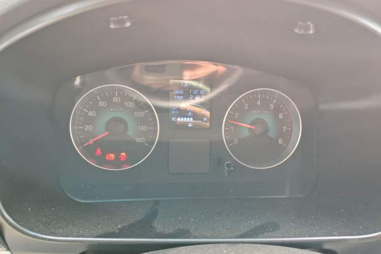 Used Jinbei New Hiace X30L 2023 1.5L Wealth Edition Van 2/5-Seater Air-Conditioned Model SWC15M