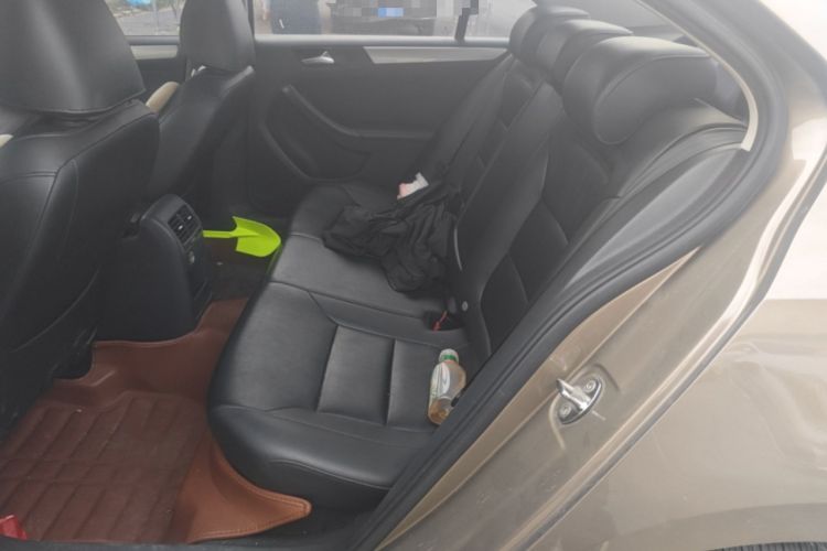 Used Volkswagen Sagitar 2014 Revised Version 1.4TSI Automatic Luxury Edition
