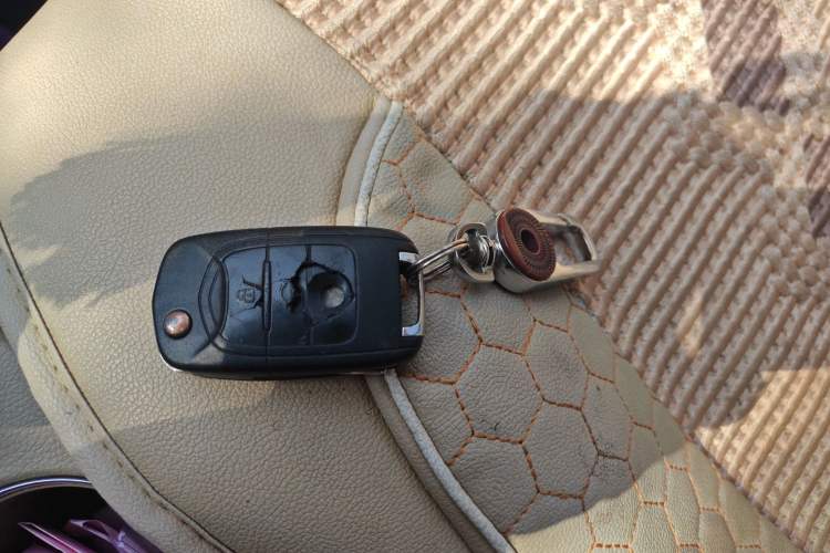 Used Baojun 730 2014 1.5L manual Comfort version 7 seats