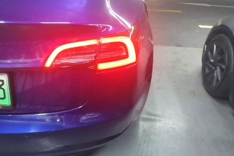Used Tesla Model 3 2019 Long-Range Rear-Wheel-Drive Version
