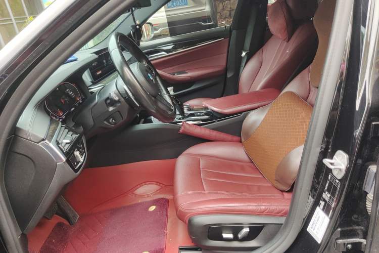 Used BMW 5 Series 2020 530Li Leading Model M Sport Package Left Front Seat