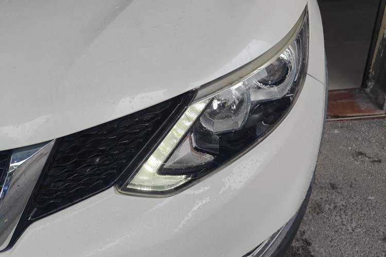 Used Nissan Qashqai 2017 2.0L CVT Smart Enjoyment Version China VI Standard