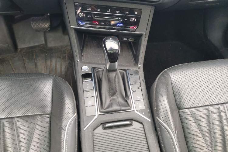 Used Volkswagen Passat 2023 Restyled 330TSI Starry Luxury Edition