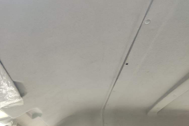 Used Ford Classic Transit 2013 2.8T Refurbished Diesel Ice-White Logistics Vehicle Long Wheelbase Mid-Roof Model JX493ZLQ4