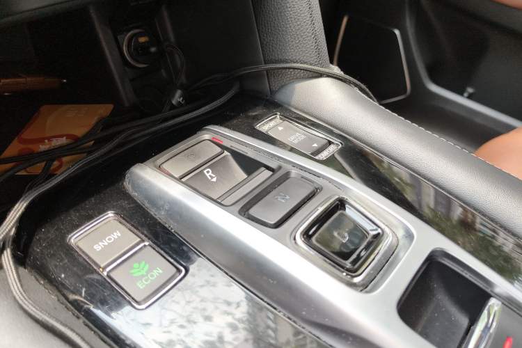 Used Honda UR-V 2017 370TURBO 2WD Prestige Edition China V Gear Lever