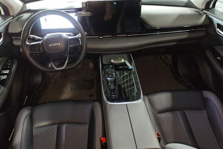 Used AION S Plus 2022 70 Intelligent Edition Center Console