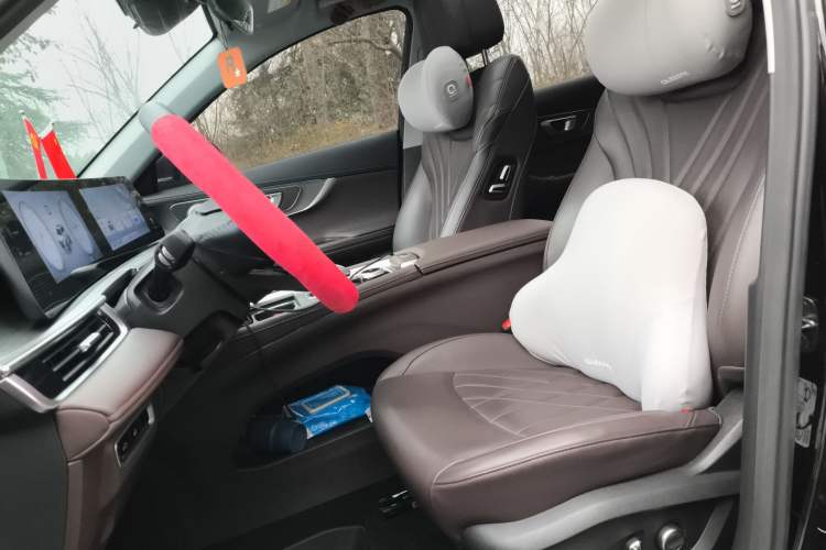 Used Chery Tiggo 8 PRO 2024 Champion Edition 390T Four-Wheel Drive Peak Version 5 Seats Left Front Seat