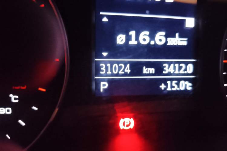 Used Audi A3 2019 Limousine 35 TFSI Ambition China VI Odometer Close Up
