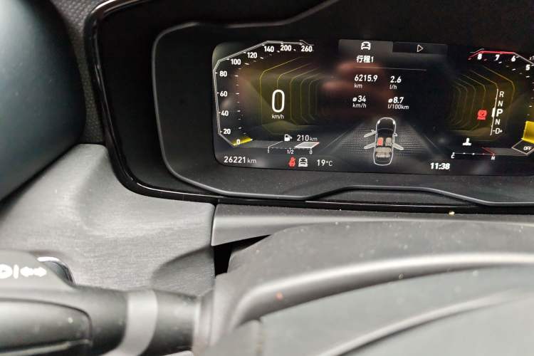 Used Lynk & Co 03 2022 1.5TD DCT JingPro Odometer Close Up