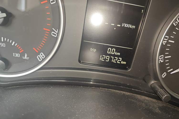 Used Skoda Octavia 2010 2.0L Manual Yijun Edition