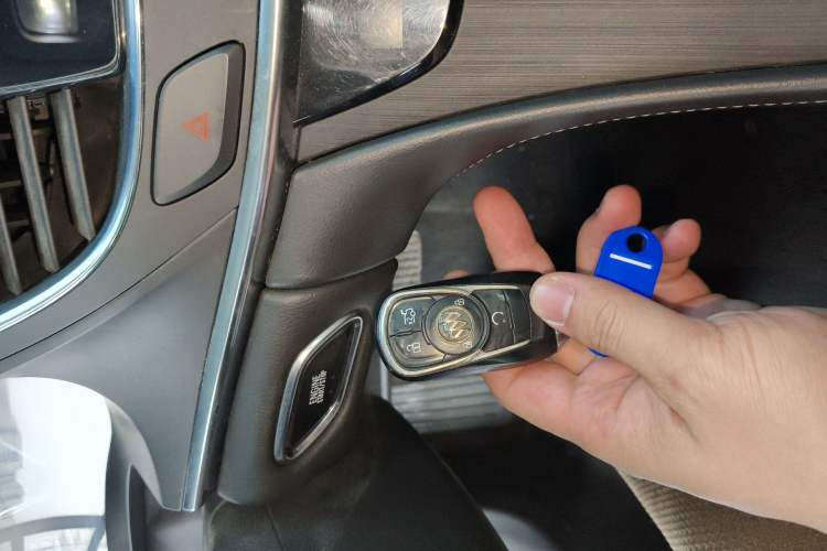 Used Buick LaCrosse 2018 20T Elite Edition Vehicle Key