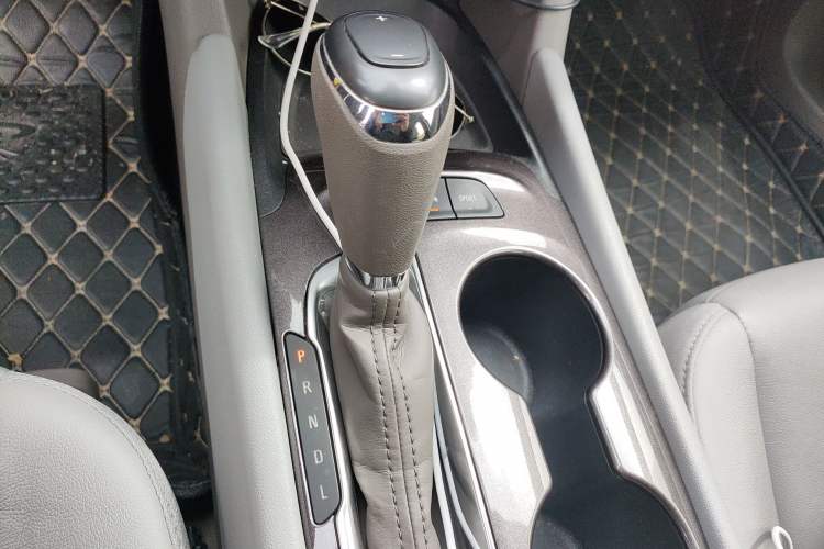 Used Chevrolet Malibu XL 2019 535T CVT Rui Xing Edition Gear Lever
