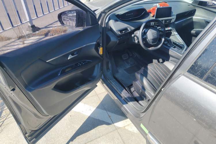 Used Peugeot 4008 2018 350THP Elite Edition Driver Seat