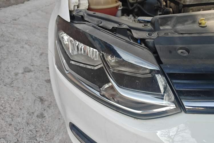 Used Volkswagen Polo 2016 1.6L Automatic Comfort Model