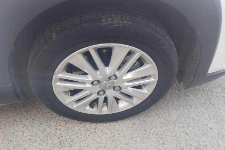 Used Toyota YARiS L Zhi Xuan 2020 X-Trail X 1.5L CVT Leading Edition Right Front Wheel Hub