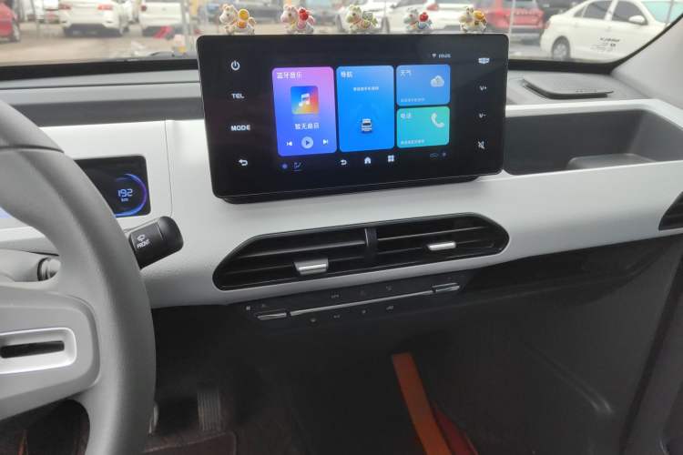 Used Geely Galaxy Panda 2024 Panda Mini 200km Endurance Bear
