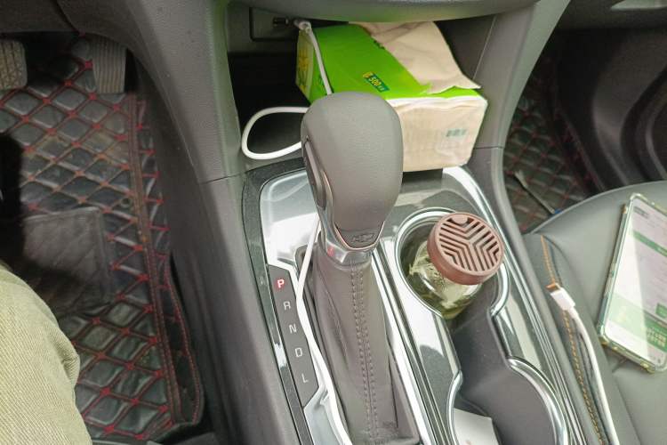 Used Chevrolet Equinox 2021 535T Yujie Edition Gear Lever