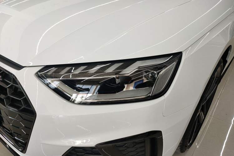 Used Audi A4L 2025 2 Million Units Enjoyment Version 40 TFSI Luxury Dynamic Edition Left Front Headlight