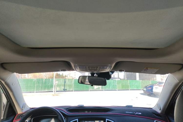 Used Geely Auto Vision X6 2018 1.4T CVT 4G Connected Flagship Edition
