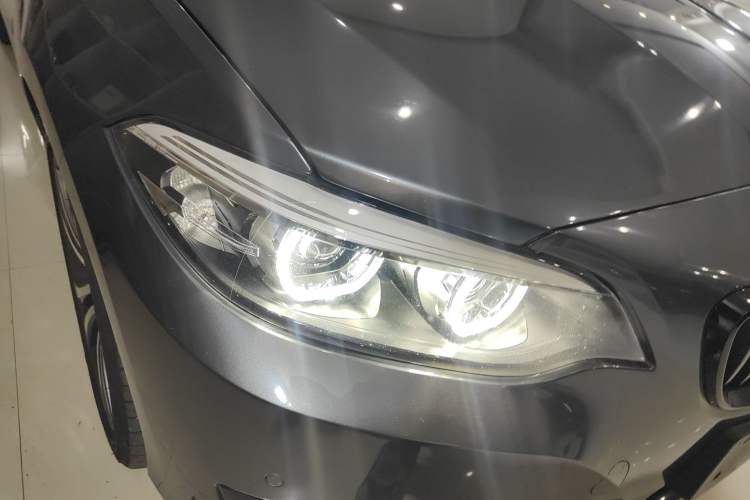 Used BMW 2 Series 2019 225i Sport Design Package Right Front Headlight