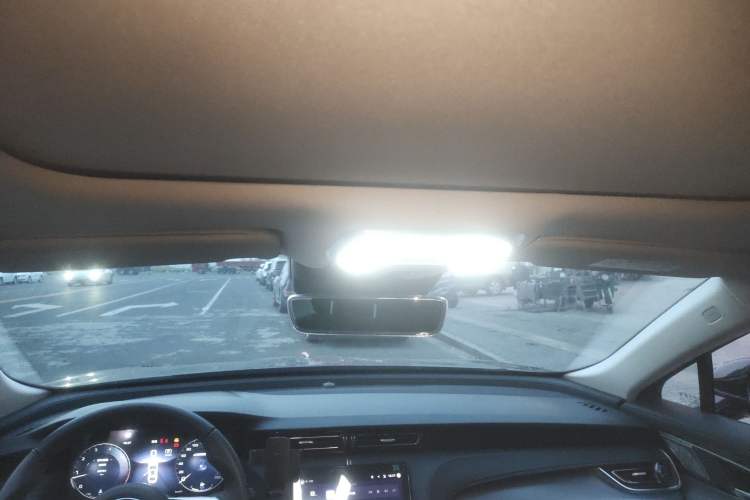 Used Hongqi H5 2024 2.0T Automatic Smart Connect Flagship Edition
