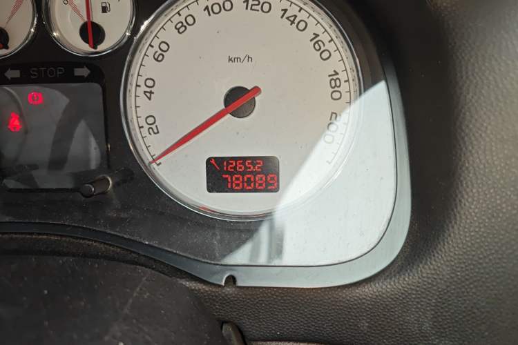 Used Peugeot 307 2010 Sedan 1.6L Manual Comfort Edition Odometer Close Up