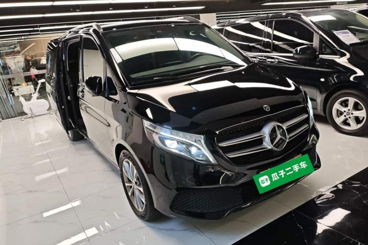 Used Mercedes-Benz V-Class 2021 V 260 Avantgarde Edition
