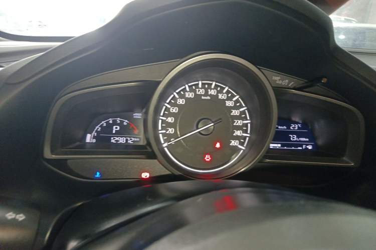 Used Mazda CX-4 2018 2.0L Automatic Two-Wheel Drive Blue Sky Premium Upgrade Version China V Standard