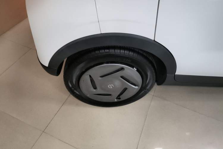 Used Leapmotor T03 2023 200 Lite Edition Right Rear Wheel Hub