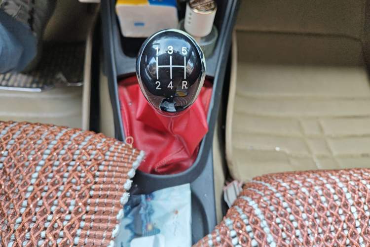 Used Geely Auto Golden Eagle 2010 Cross 1.5L Manual Standard Model