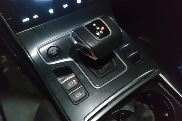 Used Hongqi H5 2022 Classic Model Facelift 1.5T DCT Qiyun Edition
