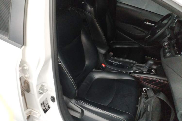 Used Toyota Corolla 2019 1.2T S-CVT GL Pioneer Edition Right Front Seat