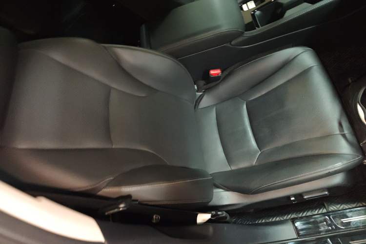 Used Honda Accord 2023 260TURBO Excellence Edition Right Front Seat