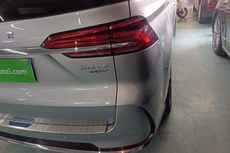 Used Roewe iMAX8 2022 400TGI Celebration Edition Right Rear Taillight