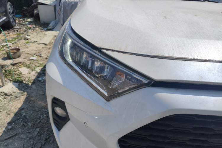 Used Toyota RAV4 2020 Dual-Engine 2.5L E-CVT 4x4 Elite PLUS Edition