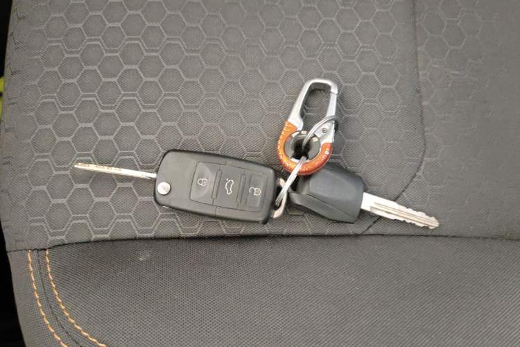 Used CHANGAN KAICHENG Ruixing M80 2021 1.6L Comfort Version 2-Seater Single-Steaming Air Conditioner China VI Standard Flat Roof Dual-Swing Doors – DAM16KR