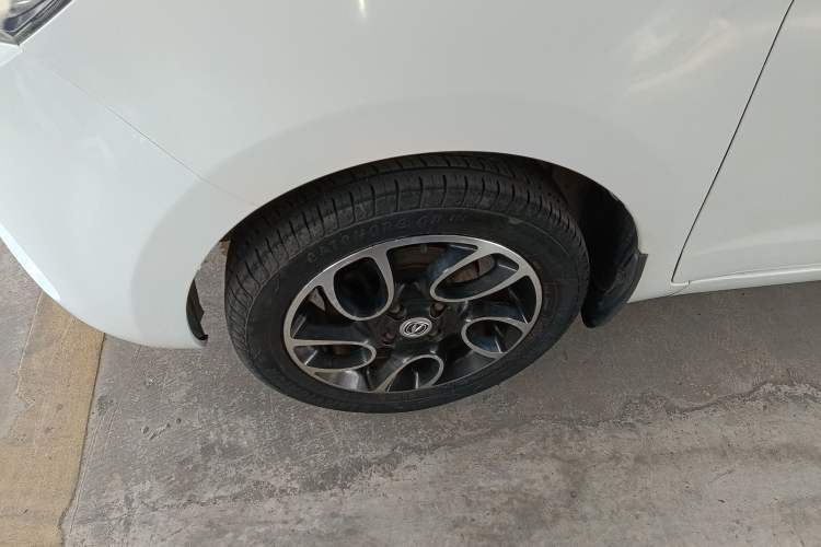 Used CHANGAN Benni 2015 1.4L IMT Prestige Model China V Standard Exterior 4