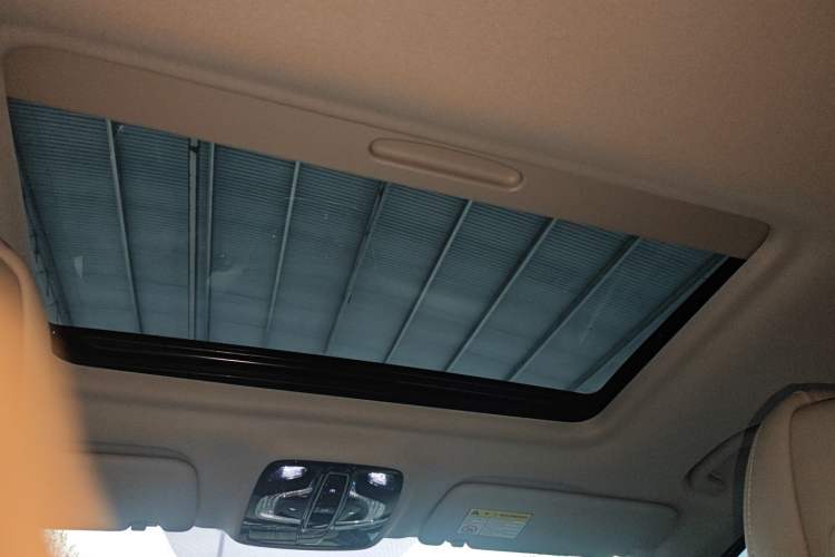 Used Roewe iMAX8 2022 400TGI Celebration Edition