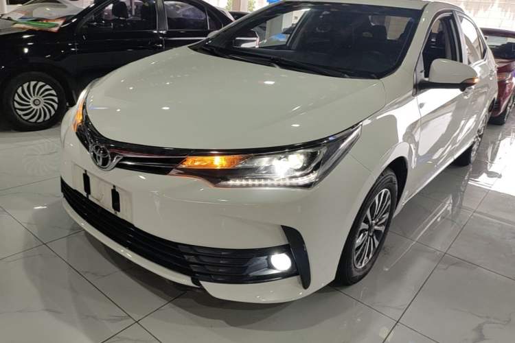 Used Toyota Corolla 2018 1.2T S-CVT GL-i Zhihui Edition Guazi used car, China used car export, Used car for sale, Used  cars, Cheapest cars for sale