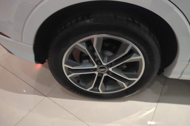 Used Audi Q3 2022 40 TFSI Fashion Dynamic Model