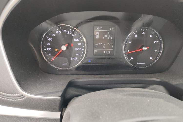 Used Roewe RX5 2018 20T Two-Wheel Drive Automatic Internet Smart Edition