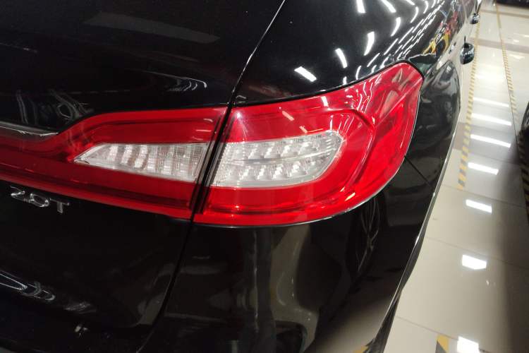 Used Lincoln MKX 2018 2.0T Two-Wheel Drive Deluxe Edition